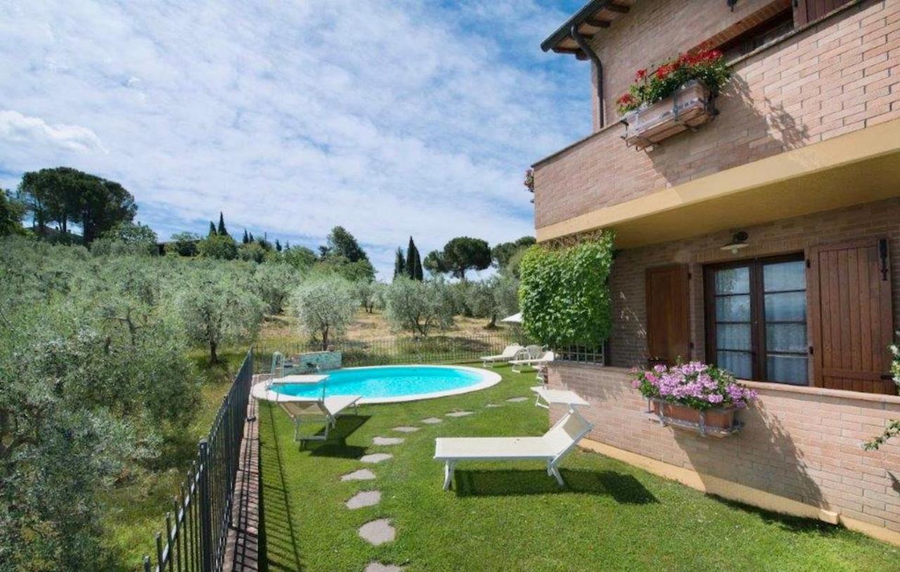 Aparthotel Casa Vacanze Con Piscina A San Gimignano Extérieur photo