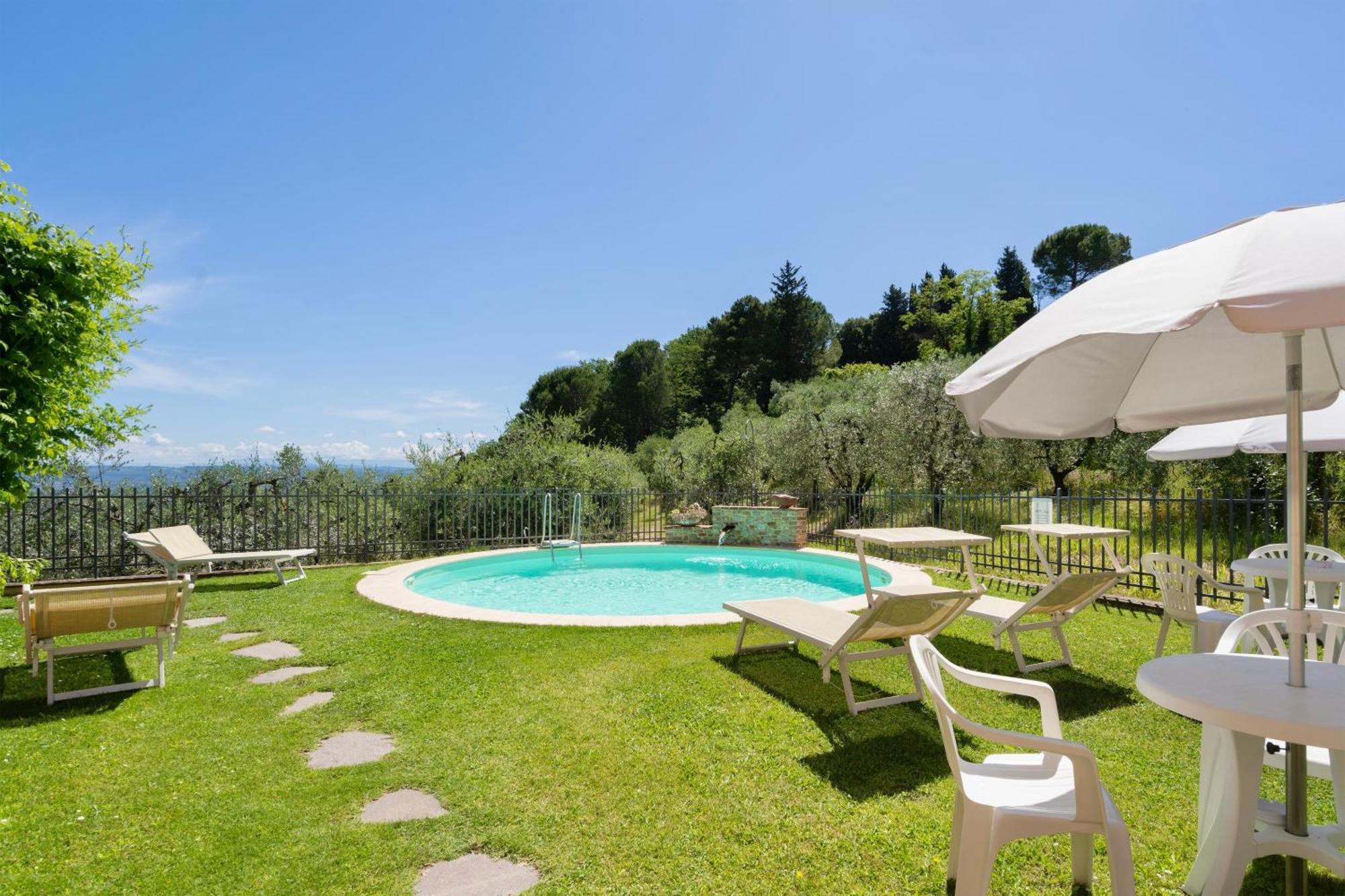 Aparthotel Casa Vacanze Con Piscina A San Gimignano Extérieur photo